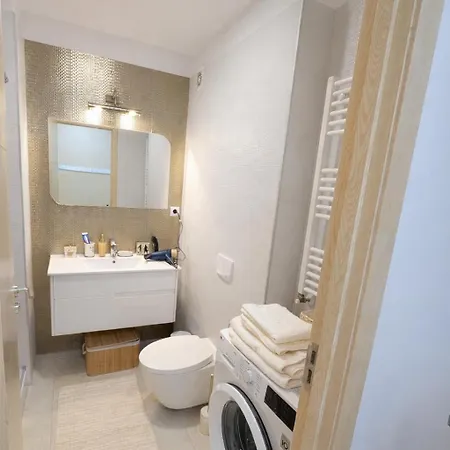 My Sea Escape Apartment Navodari